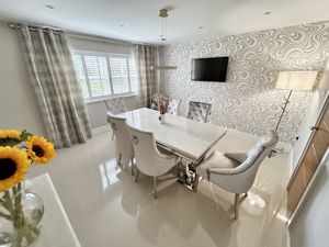 Dining room- click for photo gallery
